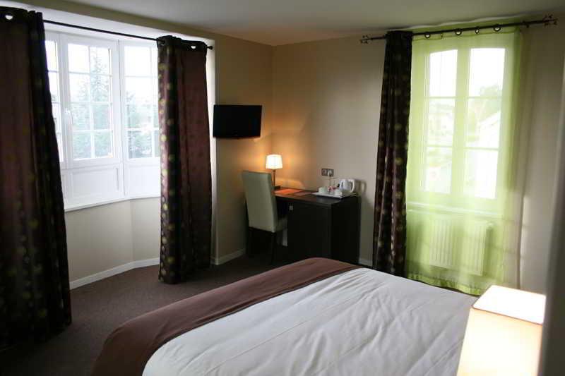 Logis Hotel Restaurant L'Auberge Normande Карантан Екстер'єр фото
